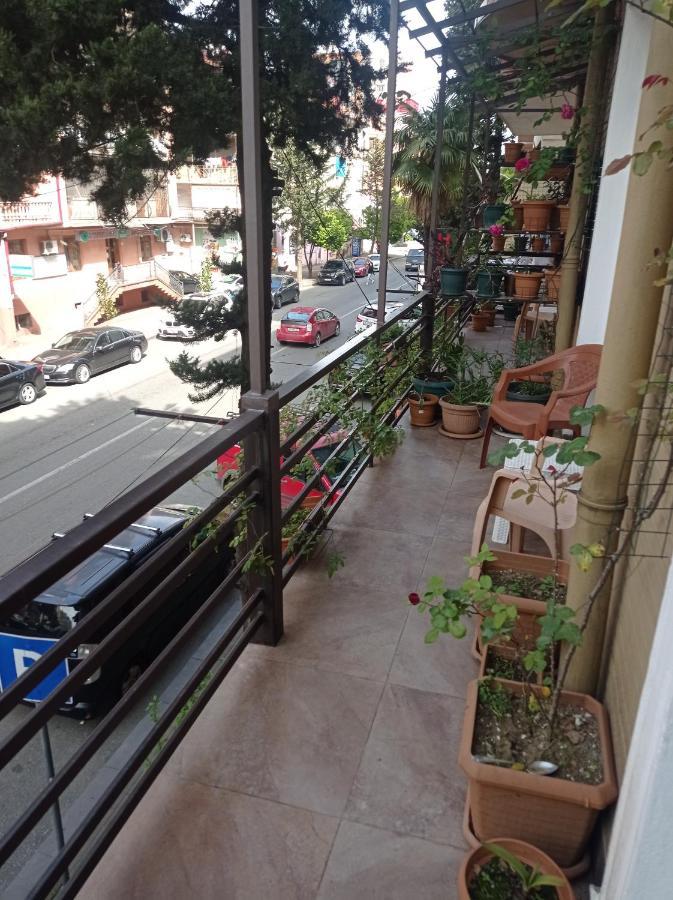 Guesthouse Melikishvili 57 Batumi Exterior photo
