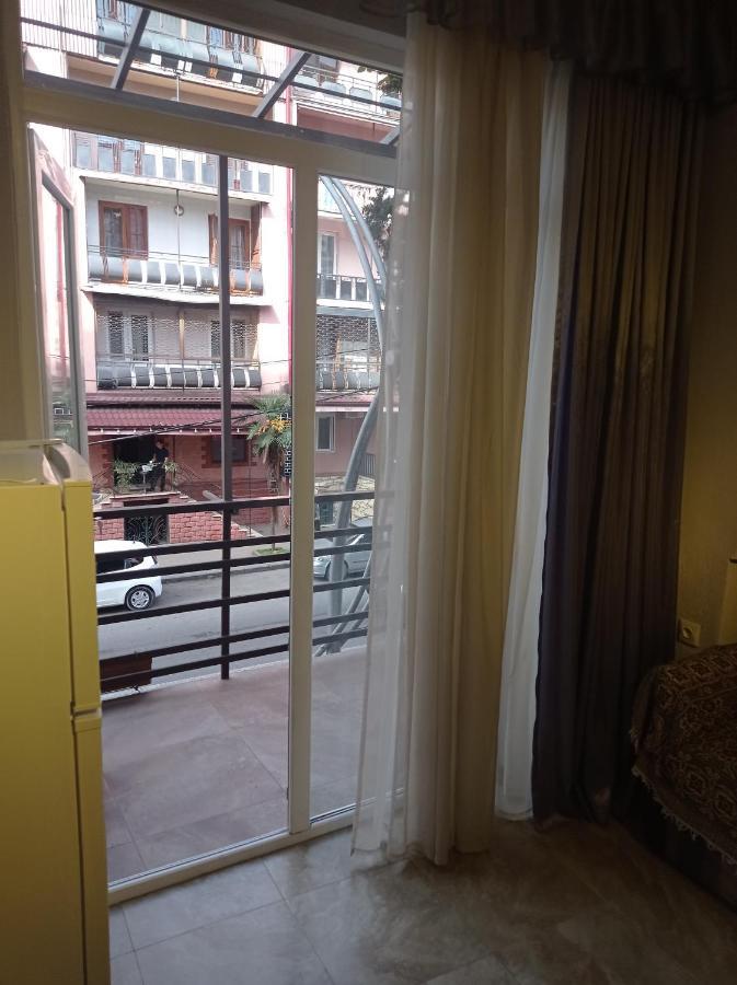 Guesthouse Melikishvili 57 Batumi Exterior photo