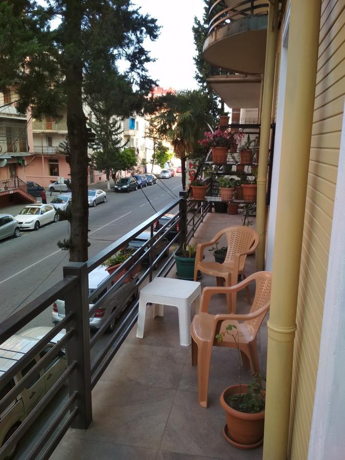 Guesthouse Melikishvili 57 Batumi Exterior photo